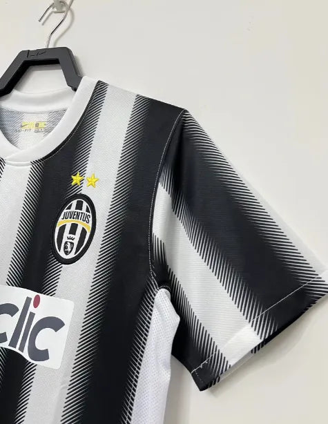 Juventus Retro Home Kit 11/12
