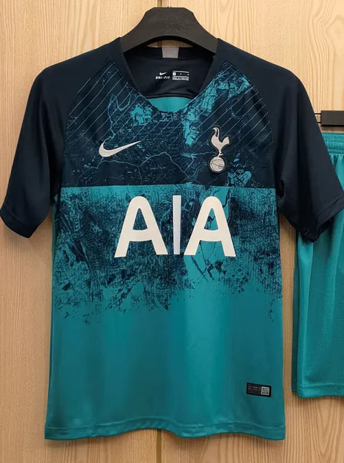Tottenham Hotspur Retro Third Kit 18/19