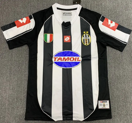 Juventus Retro Home Kit 02/03