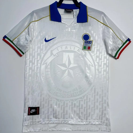Italy Retro Away Kit 95/96