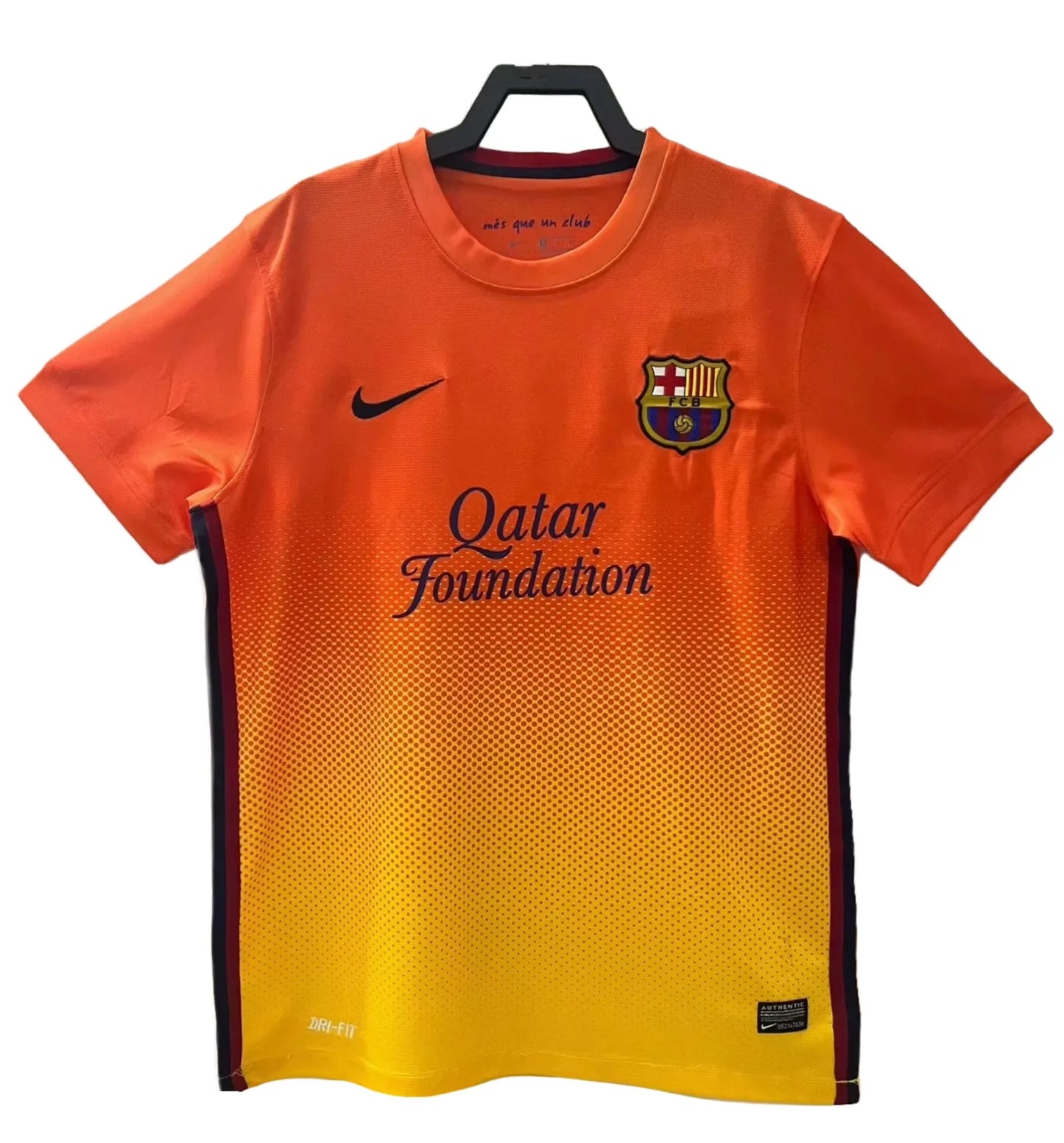 Barcelona Retro Away Kit 12/13