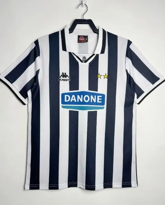Juventus Retro Home Kit 94/95