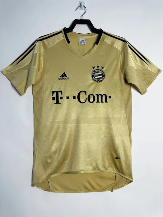 Bayern Munich Retro Away Kit 03/04