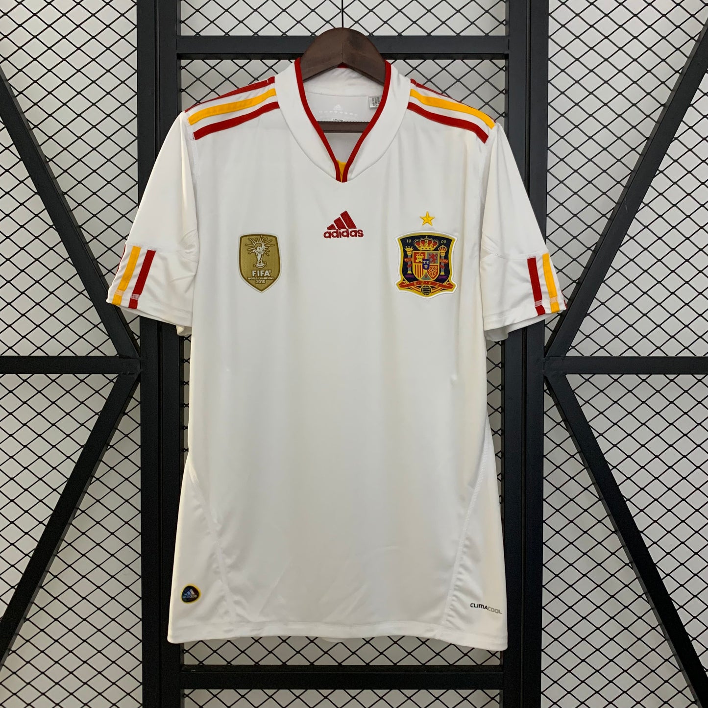 Spain Retro Away Kit 10/11