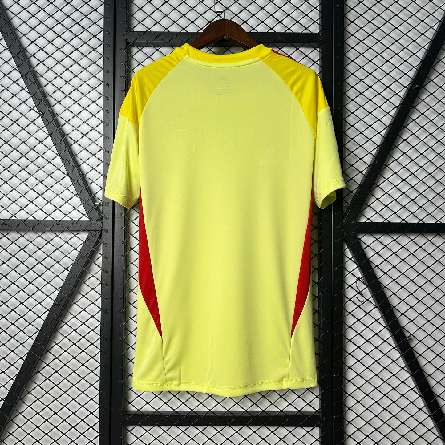 Arsenal Yellow Goalkeeper Kit 25/26