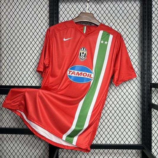 Juventus Retro Away Kit 05/06