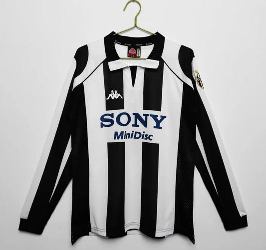 Juventus Retro Long Sleeve Home Kit 97/98