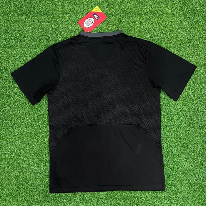 Liverpool Retro Special Kit 06/07