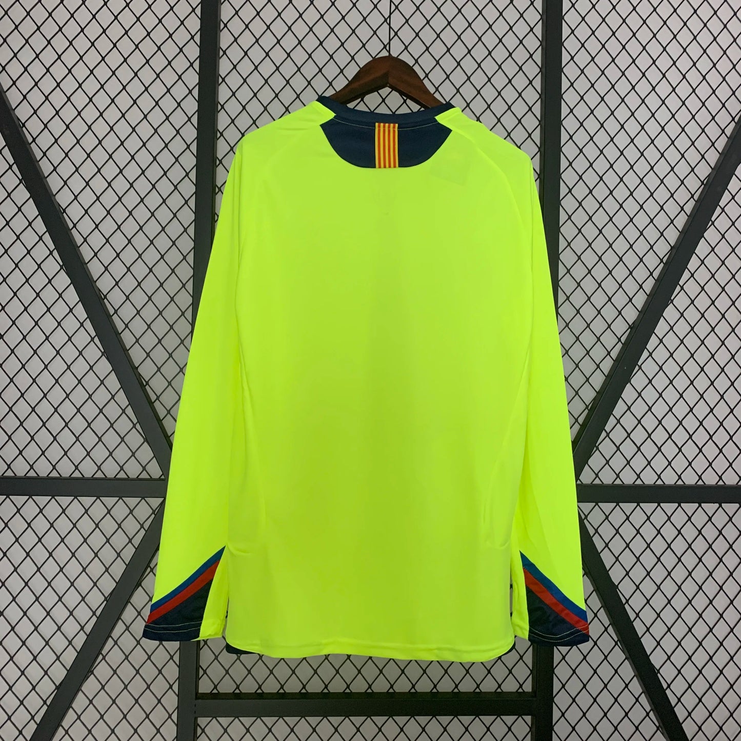 Barcelona Retro Long Sleeve Away Kit 05/06