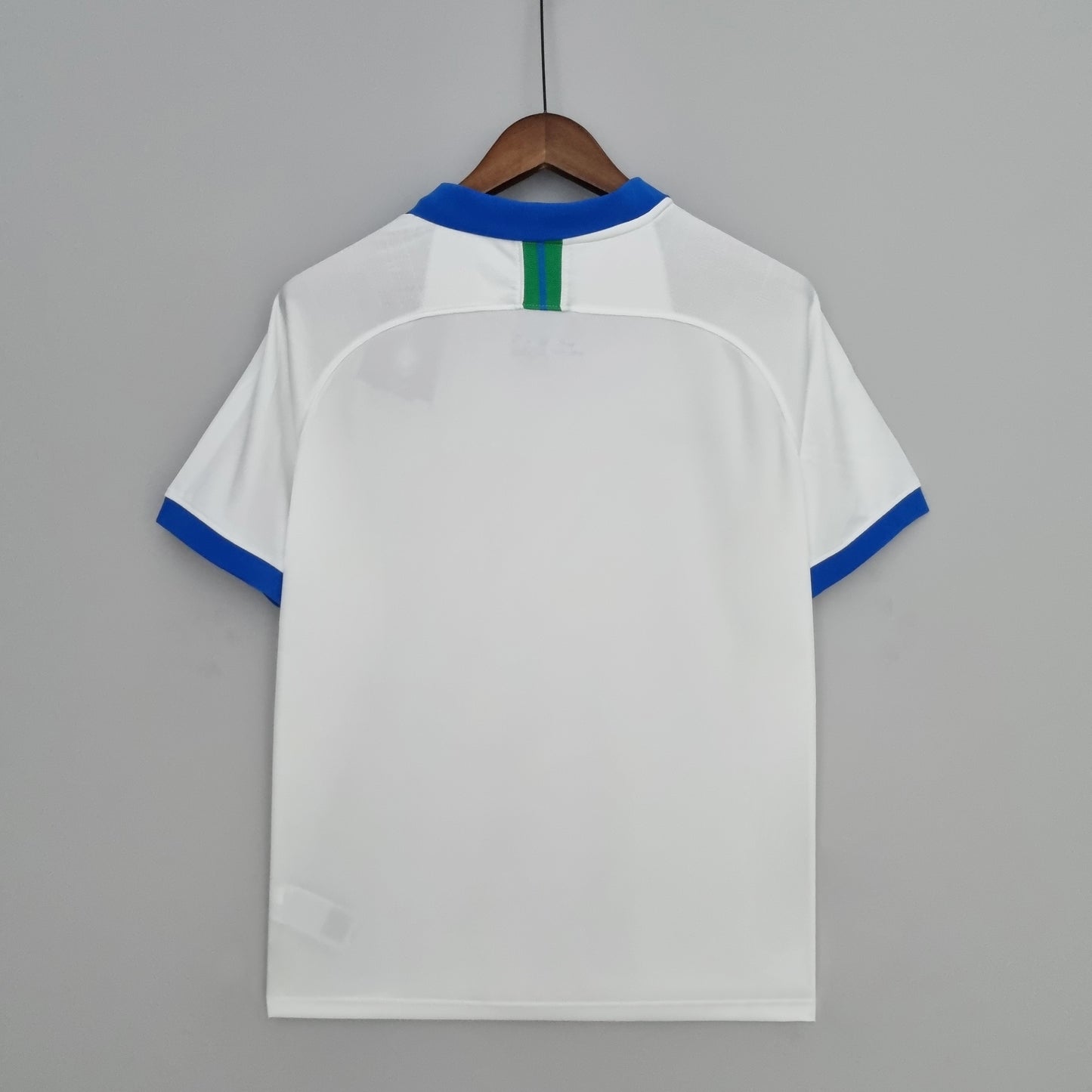 Brazil Retro Away Kit 18/19