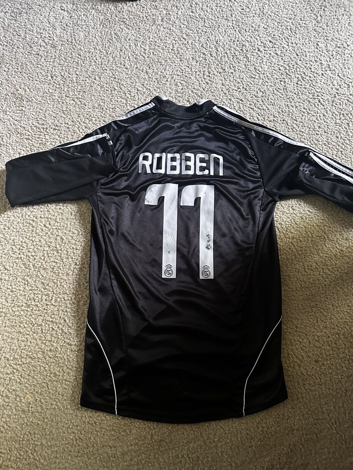 Real Madrid Retro Long Sleeve Away Kit 08/09