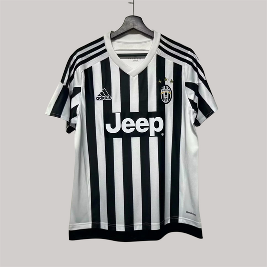Juventus Retro Home Kit 15/16