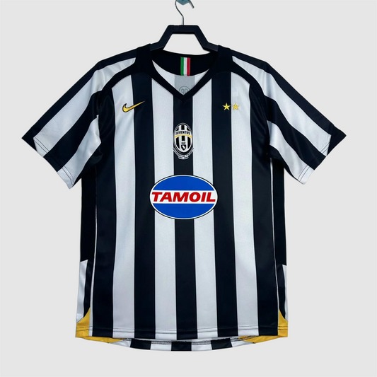 Juventus Retro Home Kit 05/06