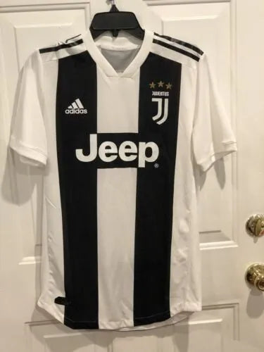 Juventus Home Kit 18/19