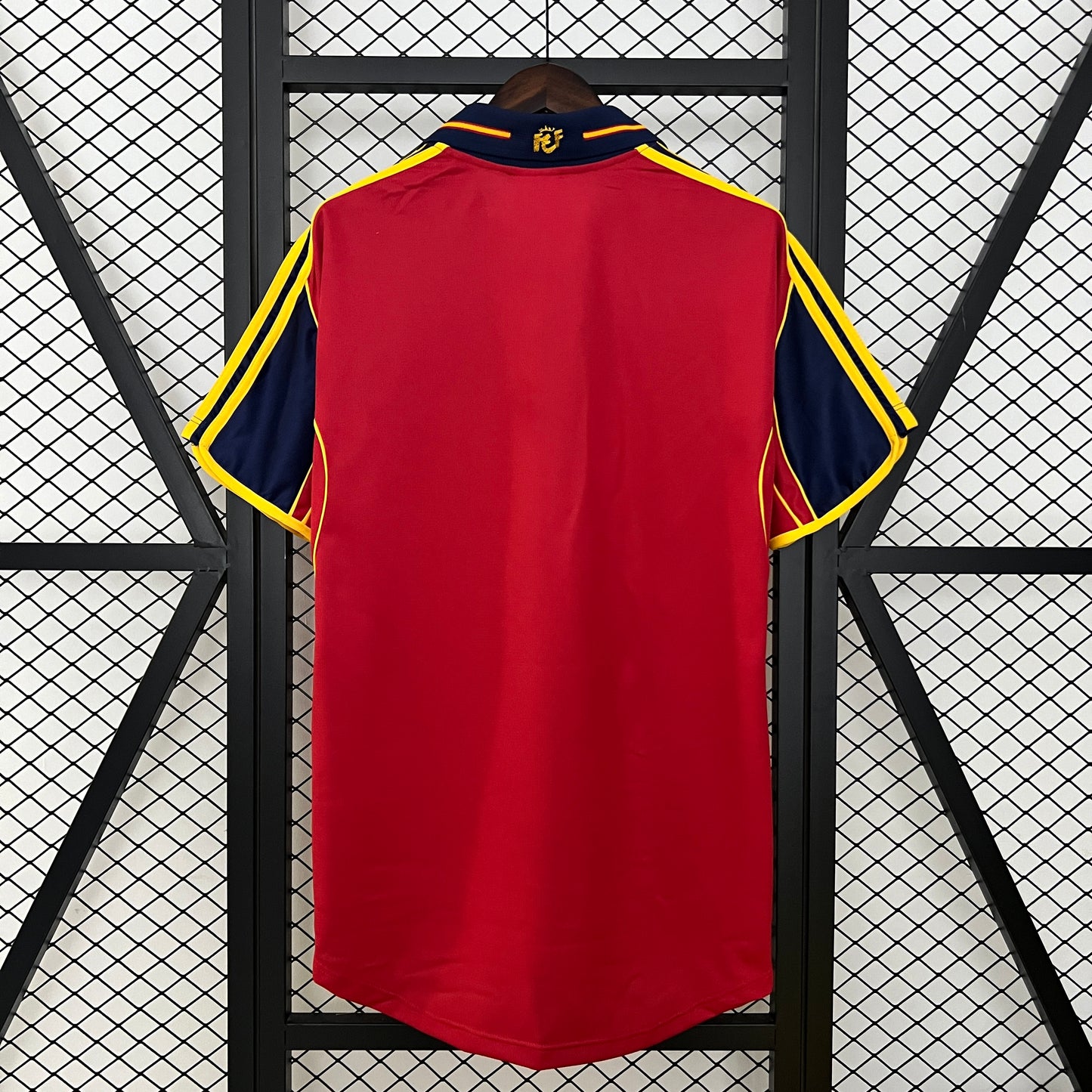 Spain Retro Home Kit 99/00