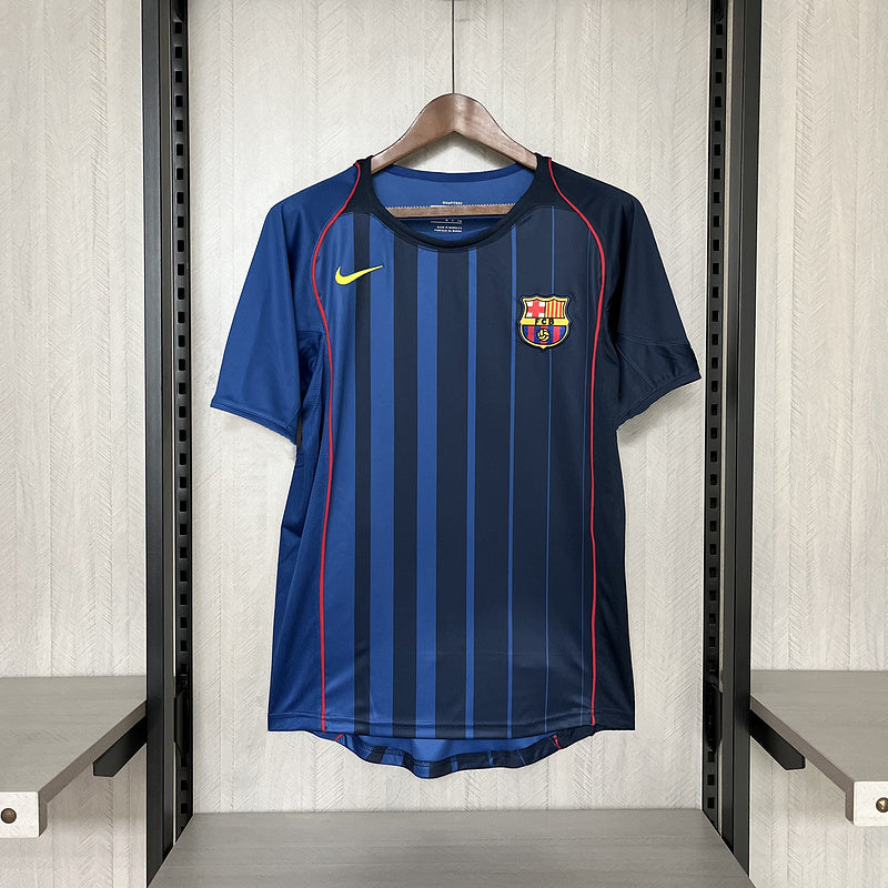 Barcelona Retro Away Kit 04/05