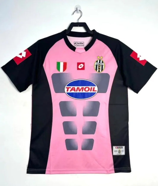 Juventus Retro Goalkeeper Away Kit 02/03