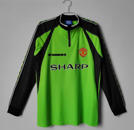 Manchester United Retro Long Sleeve Goalkeeper Kit 98/99