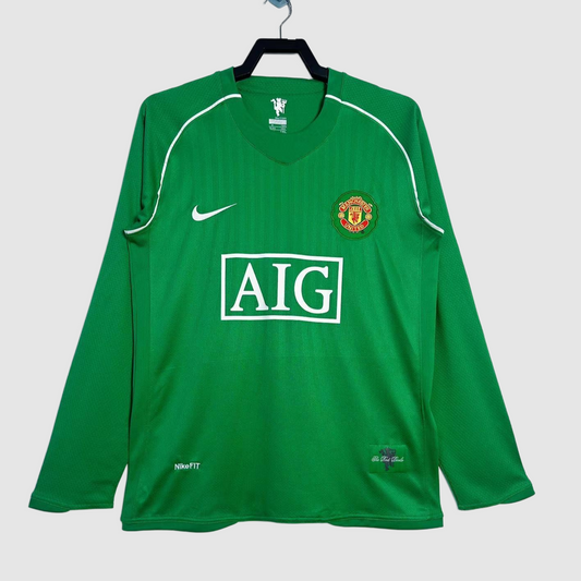 Manchester United Retro Long Sleeve Green Goalkeeper Kit 07/08