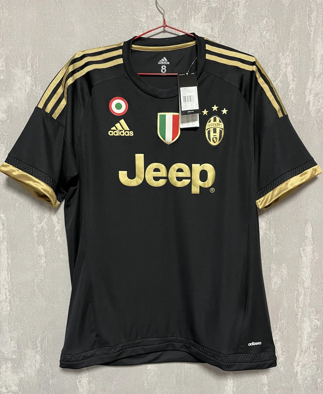 Juventus Away Kit 15/16